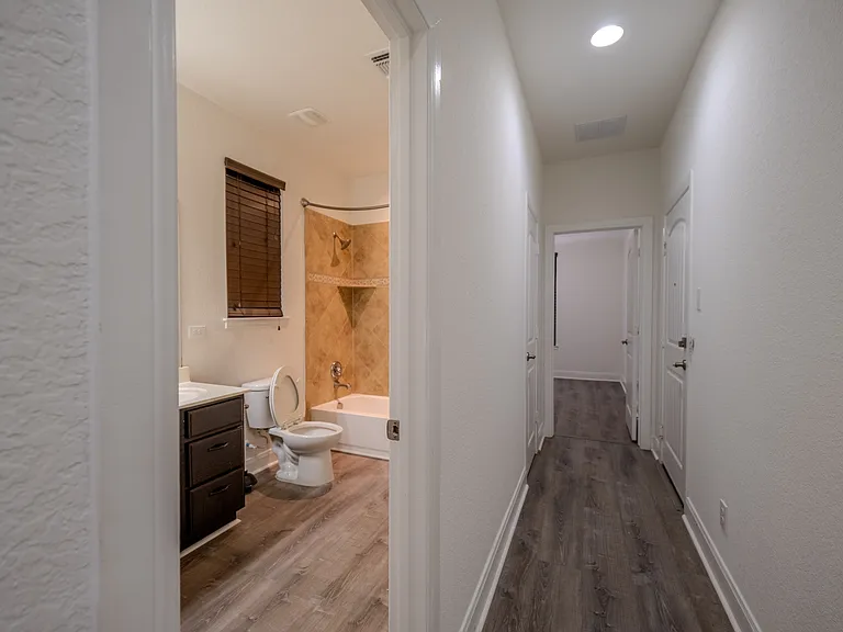 21226 Villa Madama — Photo 17
