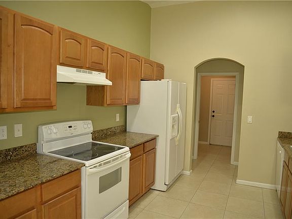 4th image of 2389 SW Wynnewood St