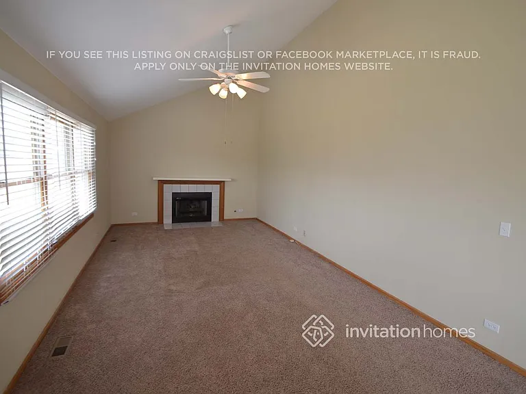4820 Goodhue Ln — Photo 2