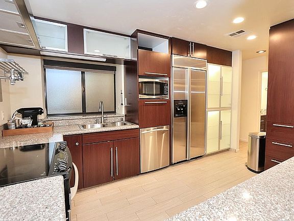 5th image of 200 P St APT B36