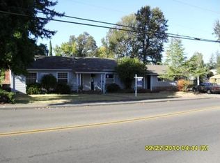 270 W Gobbi St, Ukiah, CA 95482