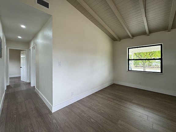3rd image of 1617 NW 18th Avenue