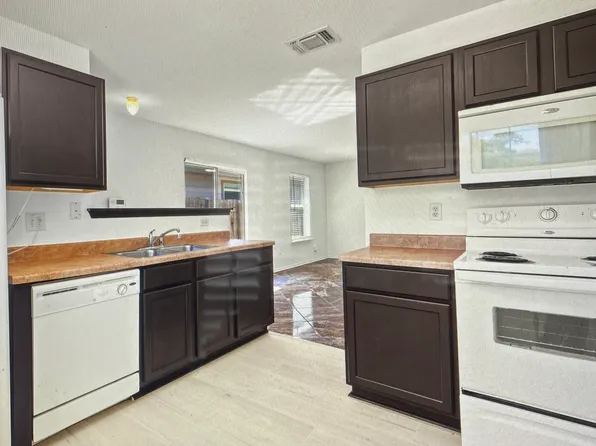 2414 Mission Ct, San Antonio, TX 78223