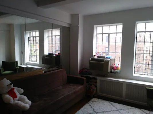 Rented by Tudor Realty | media 11