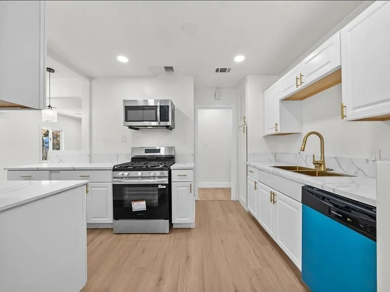 5744 Winchester St — Photo 3