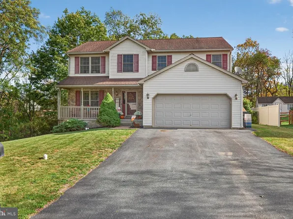 14 Firefly Dr, Myerstown, PA 17067