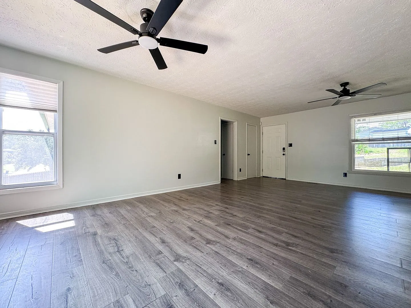 Cute 3 Bed 2 Bath Home in Fayetteville — Photo 3