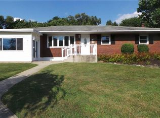 807 Johnston Dr, Bethlehem, PA 18017
