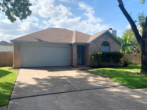 6610 Grand Haven Dr, Houston, TX 77088