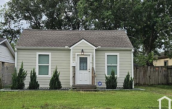 2nd image of 2523 7th Ave N