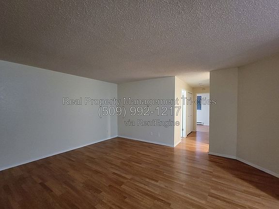 3rd image of 1108 S Olympia Pl #B