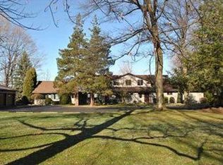 5602 Bonaventure Dr, Erie, PA 16505