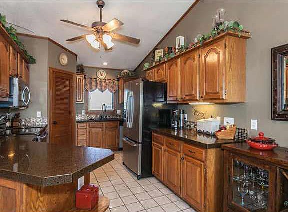 4th image of 1910 E Minneapolis Cir