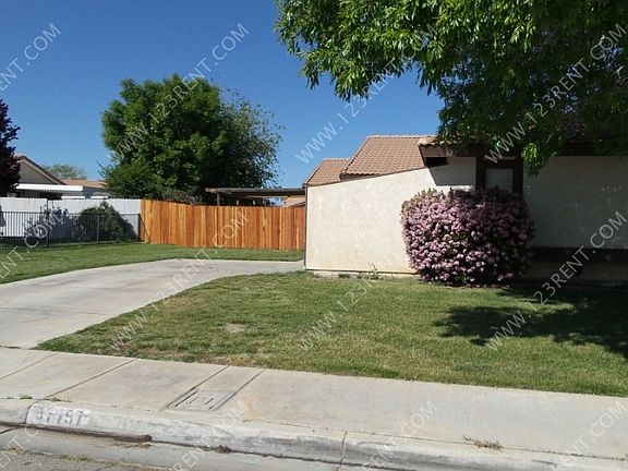 3rd image of 37757 Cottonwood St