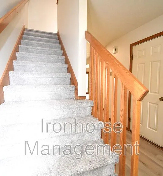 1712 W Olive St #46 — Photo 13