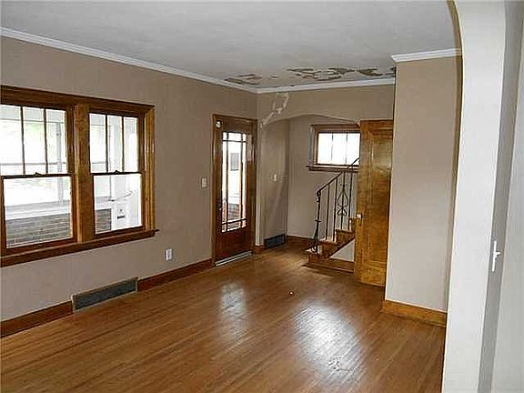 3rd image of 138 Osborne St