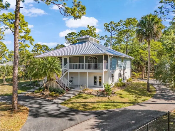 670 27th ST NW, NAPLES, FL 34120