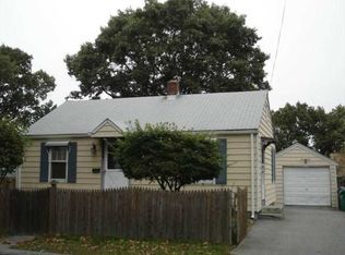 105 2nd Ave, Warwick, RI 02888
