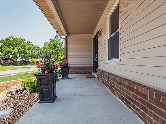 5th image of 5116 Bryncastle Pl
