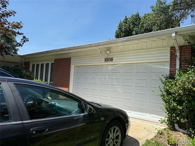 1805 Aqueduct Dr, Florissant, MO, 63033