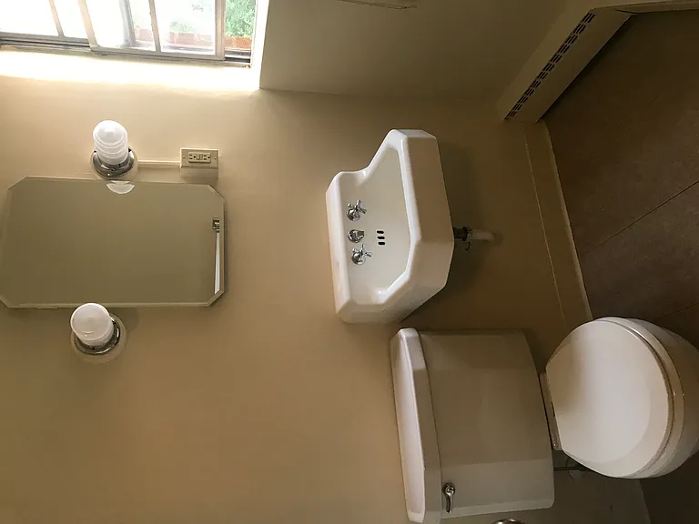 235 Exeter Pl — Photo 10