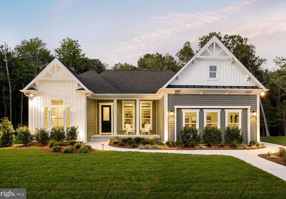 1st image of 33372 Old Pier Ln