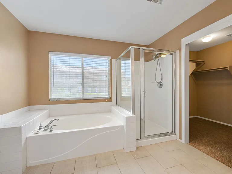 946 Saddle Horn Dr — Photo 22