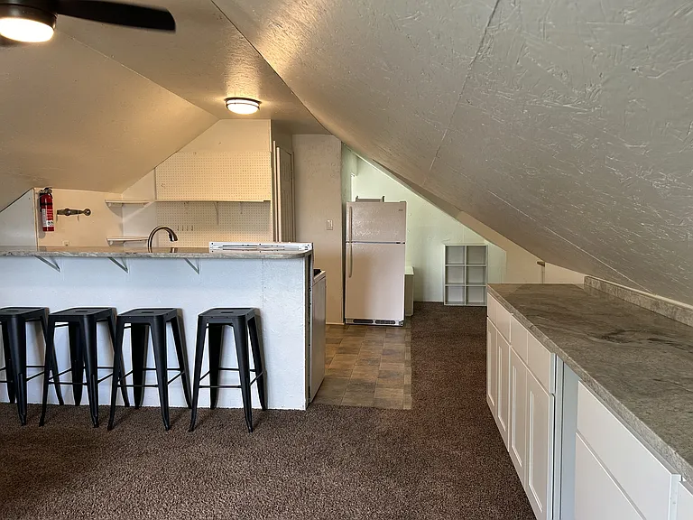 619 S 5th St #3 — Photo 5