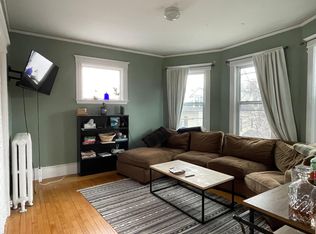 22 Chatham St #4R, Cambridge, MA 02139