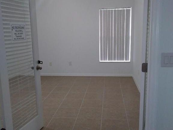 5th image of 506 Hibiscus Ave
