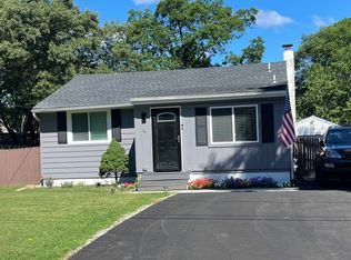 14 Sumac Rd, Glen Burnie, MD 21060