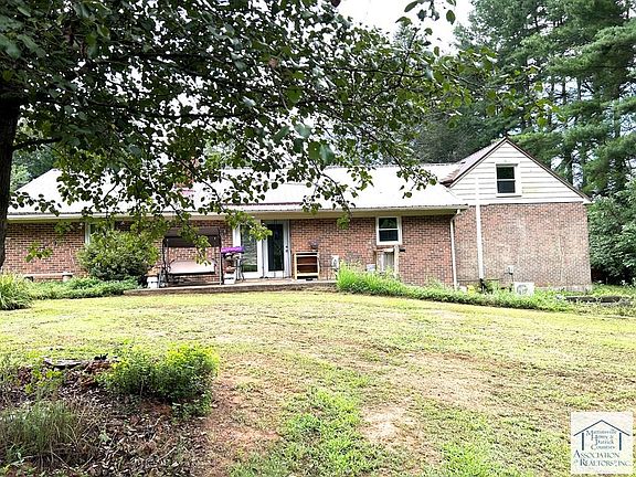 5th image of 179 Evergreen Dr