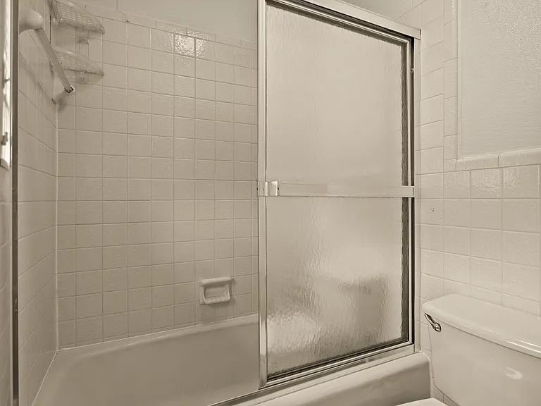 905 N Johnson Ave — Photo 10