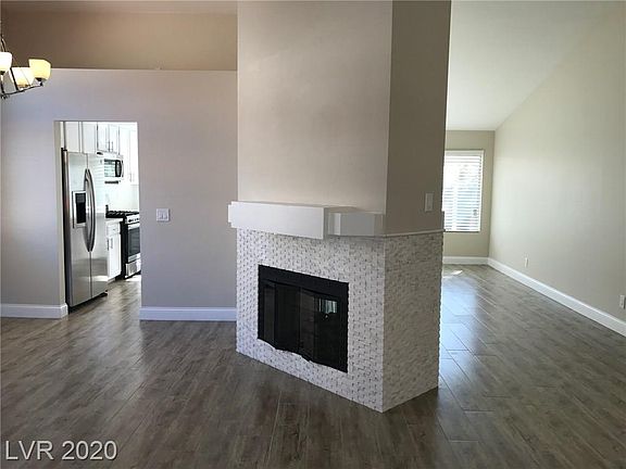 5th image of 5524 Rock Creek Ln