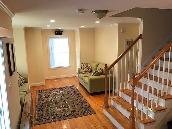 5th image of 21 Antwerp St