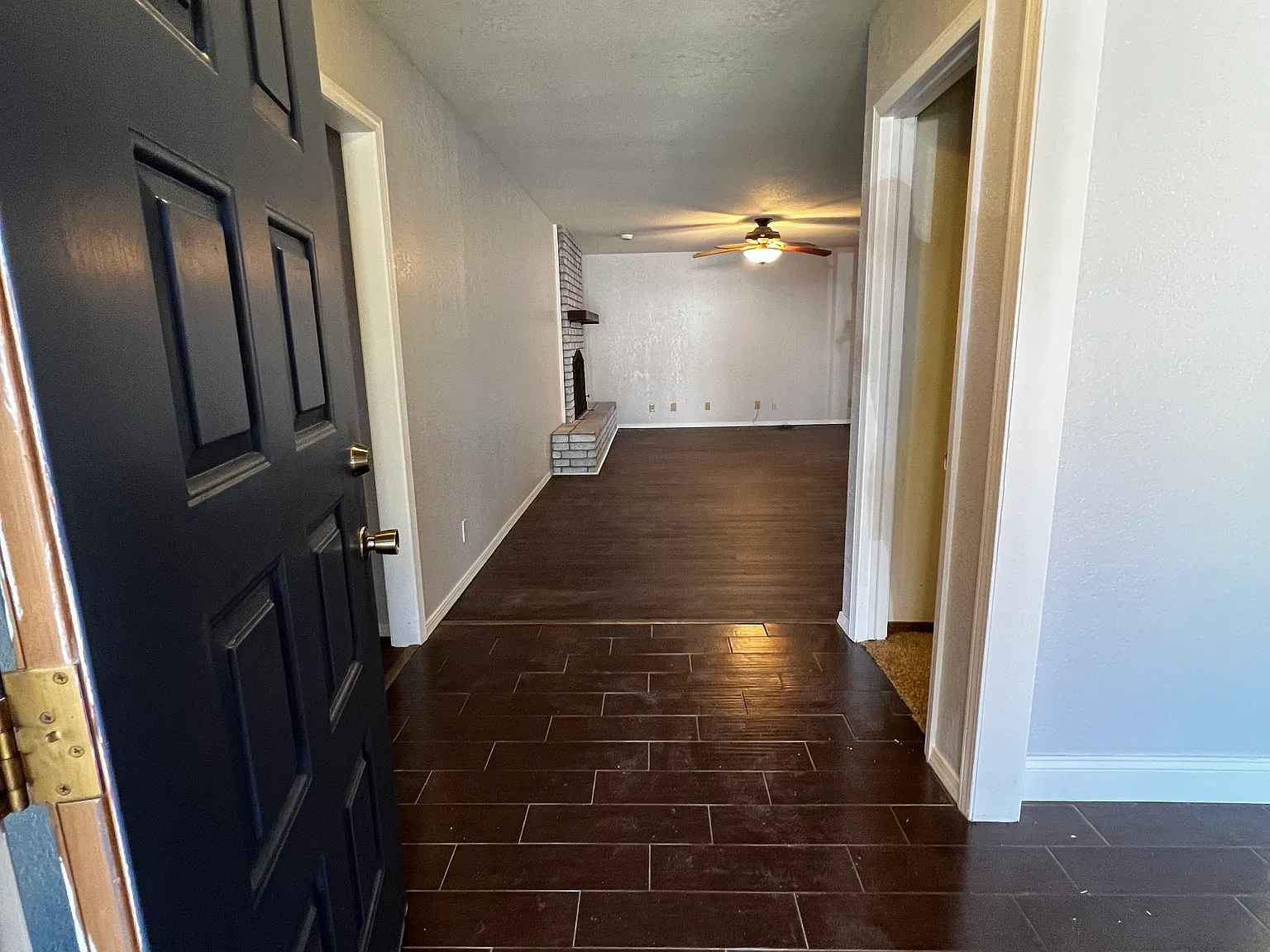 3601 Bland Dr — Photo 2
