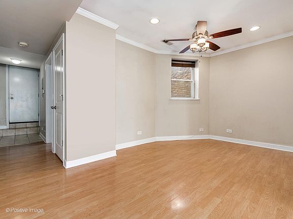 5th image of 3727 N Milwaukee Ave APT G1