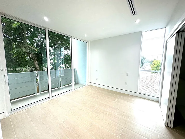 5728 NW 5th Ct #Townhouse 1 — Photo 10