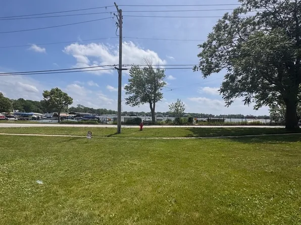 0 Lois Ln, Lake Zurich, IL 60047