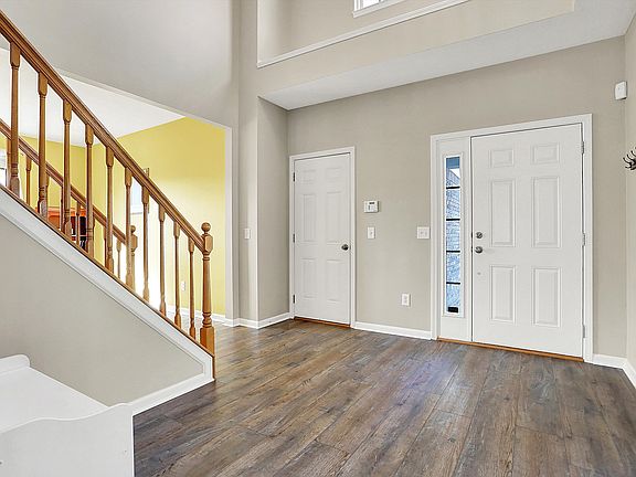 2nd image of 5147 Nicodemus Dr