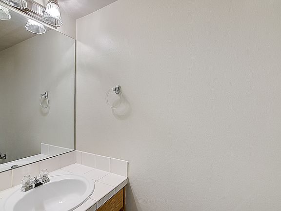 1st Fl - Powder Rm