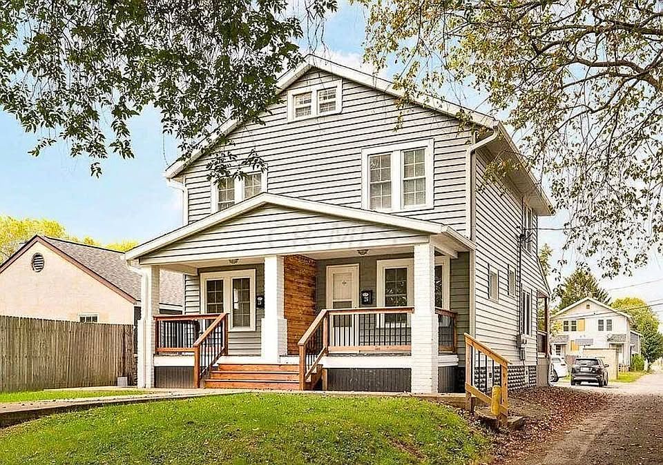 1st image of 28 W Welch Ave