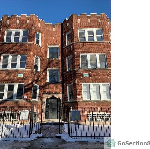 7933 S Essex Ave APT 2, Chicago, IL 60617 | Zillow