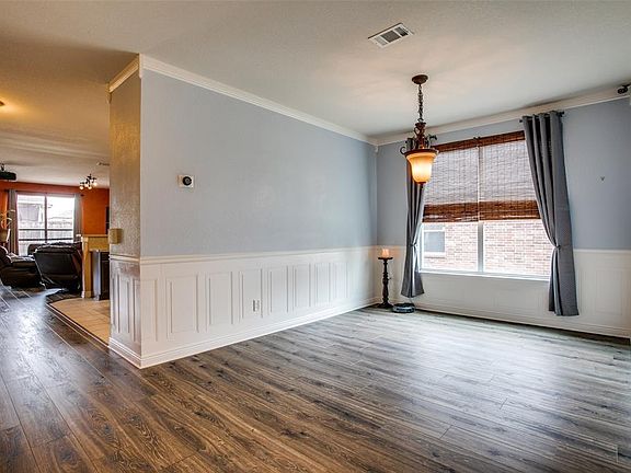4th image of 3913 Polar Brook Dr