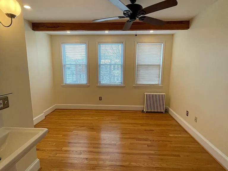 539 24th St NE — Photo 21