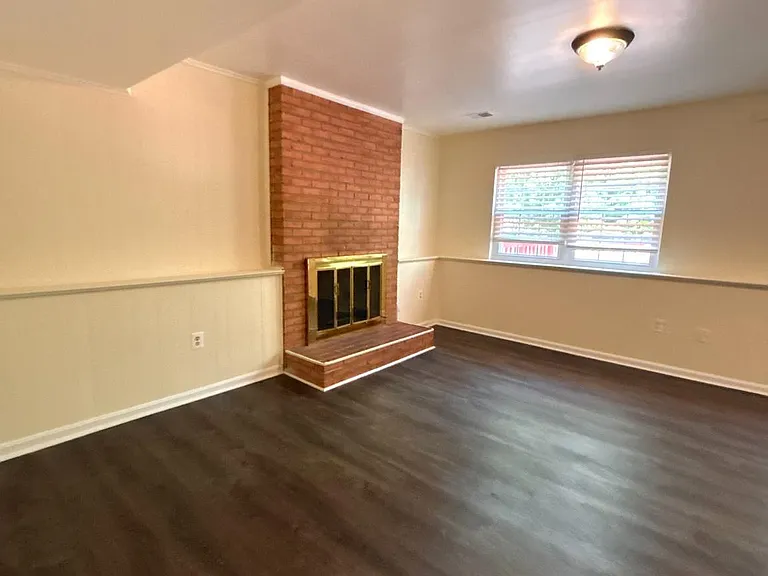 10050 Wood Sorrels Ln — Photo 14