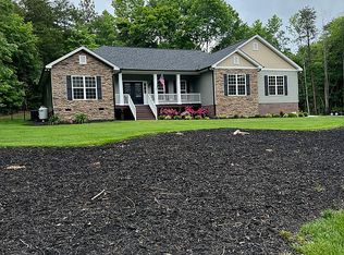8800 Dog Leg Rd, Sherrills Ford, NC 28673