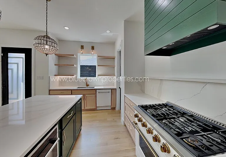 805 S Glasgow Dr — Photo 5