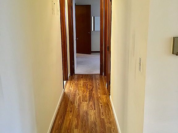 Hallway to Bed/Bathrooms