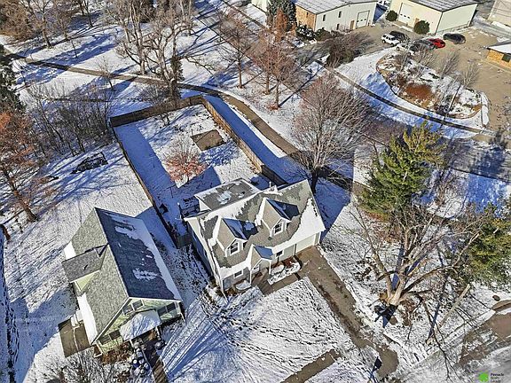 4th image of 2727 N 35th St